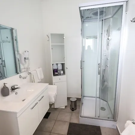 Metropolitan Bed & Breakfast 4*