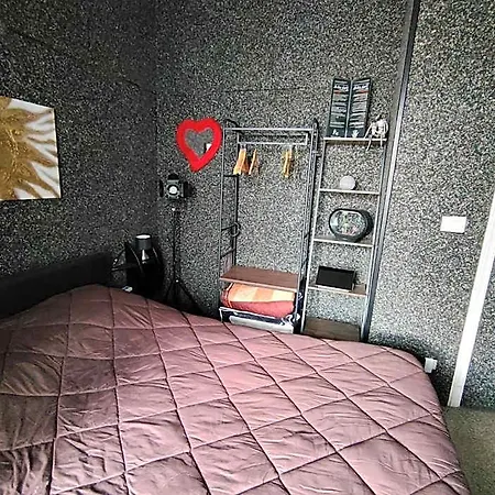 B&B Metropolitan