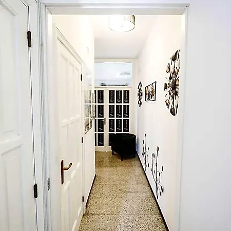 Alojamento de Acomodação e Pequeno-almoço Metropolitan Bari