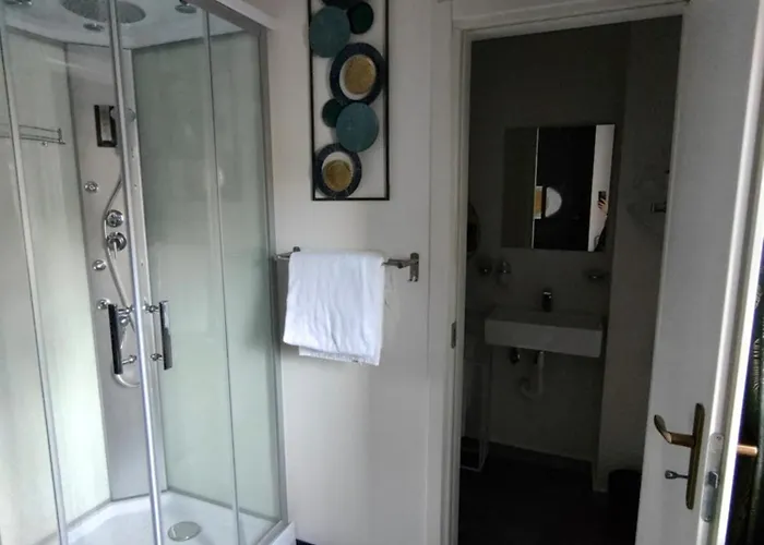 Couette-café Metropolitan 4*